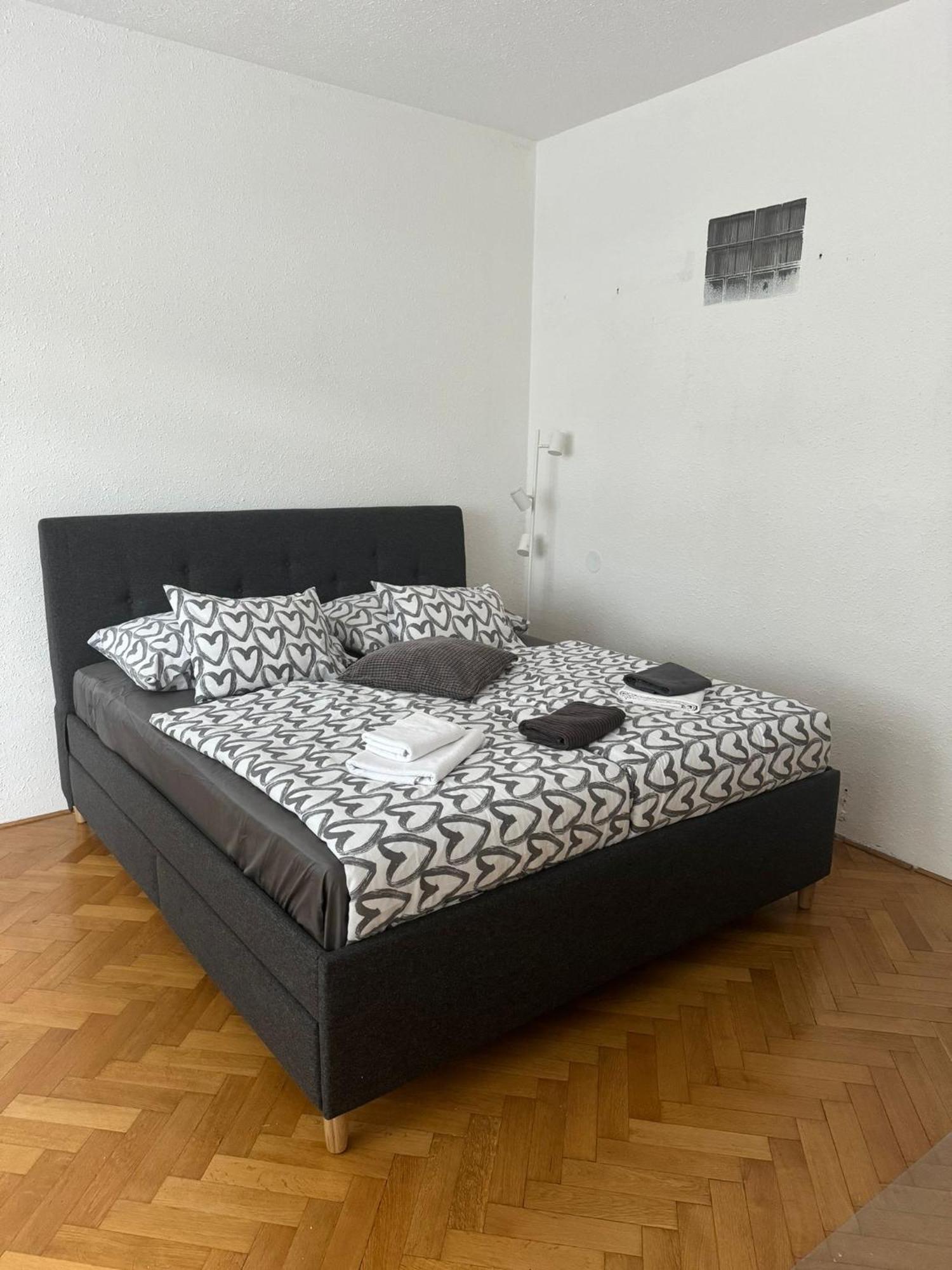 Studio Apartment Monte Bu Brno Buitenkant foto